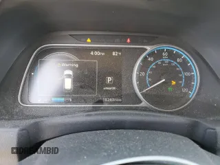 2019 Nissan LEAF SV z VIN 1N4AZ1CP1KC305958, wystawiony jako Copart lot #60573005 z przebiegiem 18 243 mil mil oraz Szkoda całkowita • Salvage title. Historia ofert i sprzedaży dostępna na DreamBid. Obrazek 9.