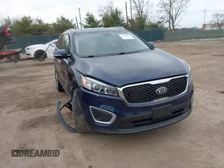 2016 Kia Sorento LX with VIN 5XYPG4A35GG115952, listed as a IAAI auction lot 41868467 with 96,000 mi miles. Bid and sale history available at carsss.com. Image 1.