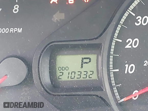 2011 Toyota Sienna LE AAS with VIN 5TDKK3DC3BS109139, listed as a IAAI auction lot 41715718 with 210,332 mi miles. Bid and sale history available at carsss.com. Image 15.