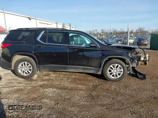 2020 Chevrolet Traverse LT Cloth with VIN 1GNEVGKW7LJ151635, listed as a IAAI auction lot 41425315 with 29,672 mi miles. Bid and sale history available at carsss.com. Image 13.