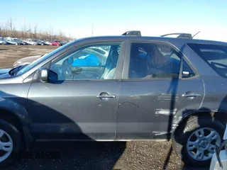 2004 Acura MDX Touring Pkg with VIN 2HNYD18674H510928, listed as a IAAI auction lot 41394996 with 201,564 mi miles. Bid and sale history available at carsss.com. Image 15.