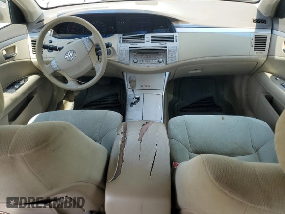 2006 Toyota Avalon XL z VIN 4T1BK36BX6U148201, wystawiony jako Copart lot #56373605 z przebiegiem 263 466 mil mil oraz Szkoda całkowita • Salvage title. Historia ofert i sprzedaży dostępna na DreamBid. Obrazek 8.