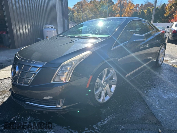 2014 Cadillac ELR z VIN 1G6RL1E44EU600913, wystawiony jako Copart lot #87106134 z przebiegiem 57 673 mil mil oraz Szkody całkowita. Historia ofert i sprzedaży dostępna na DreamBid. Obrazek 2.