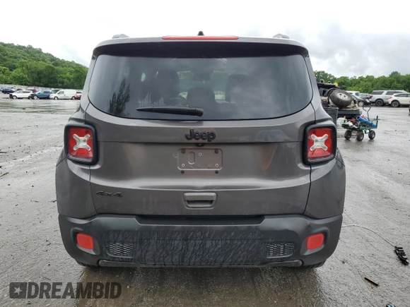 2018 Jeep Renegade Altitude with VIN ZACCJBBB6JPH79033, listed as a Copart auction lot 61898995 with 111,500 mi miles and Salvage title. Bid and sale history available at DreamBid. Image 6.