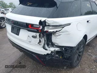 2018 Land Rover Range Rover Velar R-Dynamic SE с VIN SALYL2RX8JA731642, выставлен на аукционе IAAI как лот 42309920 с пробегом 93 749 миль миль и . История ставок и продаж доступна на DreamBid. Изображение 6.