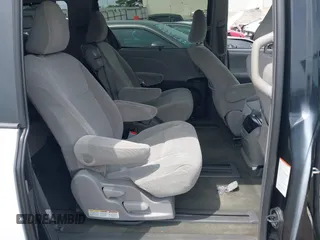 2018 Toyota Sienna LE Auto Access Seat with VIN 5TDKZ3DC6JS909072, listed as a IAAI auction lot 42228691 with 253,295 mi miles and . Bid and sale history available at DreamBid. Image 8.