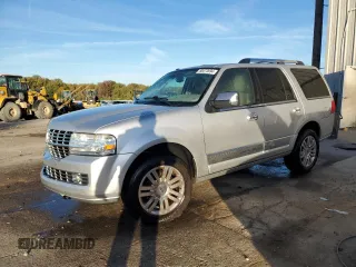 2011 Lincoln Navigator z VIN 5LMJJ2H57BEJ10295, wystawiony jako Copart lot #80073694 z przebiegiem 174 561 mil mil oraz Szkoda całkowita • Salvage title. Historia ofert i sprzedaży dostępna na DreamBid. Obrazek 1.
