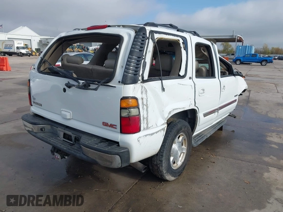 2005 GMC Yukon SLT with VIN 1GKEK13T75J107208, listed as a IAAI auction lot 41046733 with 1 mi miles. Bid and sale history available at carsss.com. Image 4.