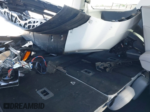 2025 Ford Expedition XLT с VIN 1FMJU1J85SEA23004, выставлен на аукционе IAAI как лот 42395289 с пробегом 1 917 миль миль и . История ставок и продаж доступна на DreamBid. Изображение 12.