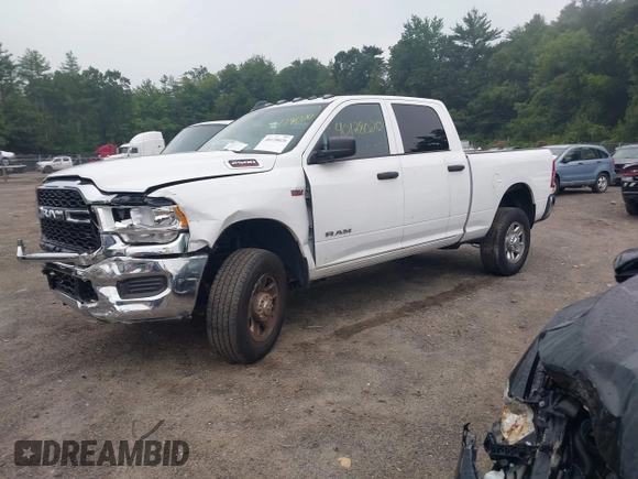 2022 Ram 2500 Tradesman with VIN 3C6UR5CJXNG110864, listed as a IAAI auction lot 40128020 with 55,561 mi miles. Bid and sale history available at carsss.com. Image 17.