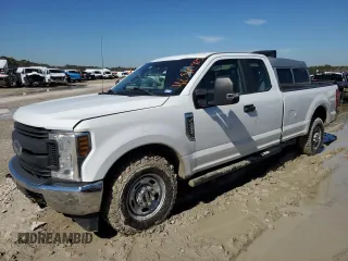 2018 Ford F-250 XL с VIN 1FT7X2A62JEB82068, выставлен на аукционе Copart как лот 46510925 с пробегом 174 914 миль миль и Списание • Salvage title. История ставок и продаж доступна на DreamBid. Изображение 1.