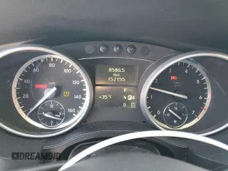 2011 Mercedes-Benz R-Class R 350 with VIN 4JGCB6FE1BA113414, listed as a Copart auction lot 42078435 with 152,155 mi miles and Salvage Title. Bid and sale history available at carsss.com. Image 9.