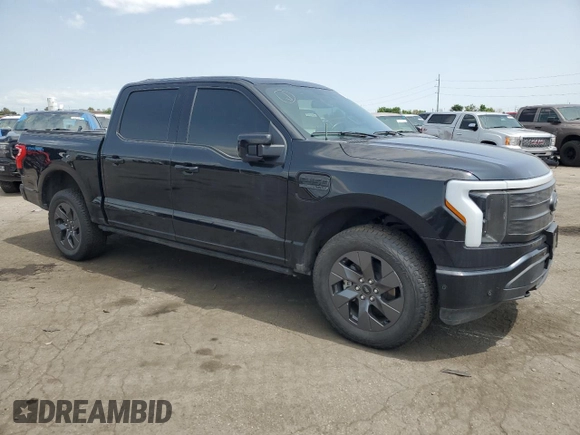 2023 Ford F-150 Lightning Pro z VIN 1FTVW1EV8PWG04482, wystawiony jako Copart lot #44312535 z przebiegiem 58 139 mil mil oraz Szkoda całkowita • Salvage title. Historia ofert i sprzedaży dostępna na DreamBid. Obrazek 4.