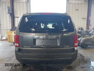 2010 Honda Pilot Touring with VIN 5FNYF4H89AB026005, listed as a IAAI auction lot 42118607 with 182,689 mi miles. Bid and sale history available at carsss.com. Image 16.