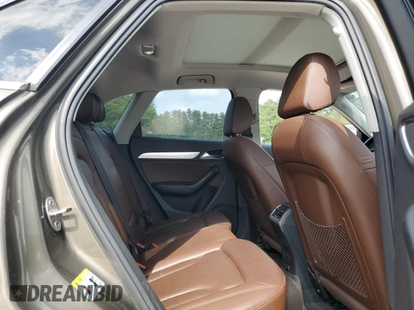 2015 Audi Q3 Premium Plus with VIN WA1EFCFS7FR005709, listed as a Copart auction lot 58533725 with 84,527 mi miles and Clean title. Bid and sale history available at DreamBid. Image 11.