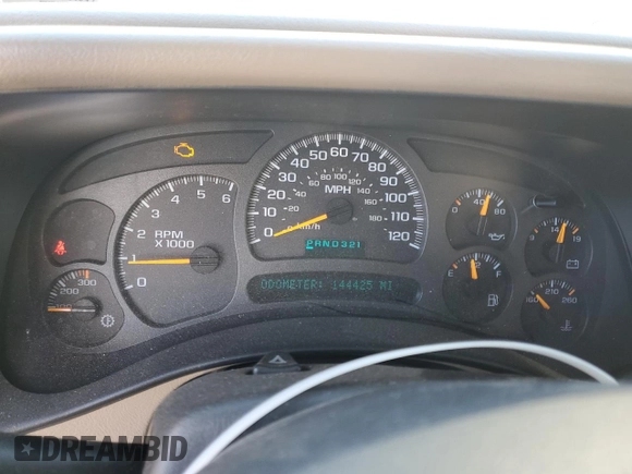 2004 GMC Yukon XL SLT with VIN 3GKGK26G04G233021, listed as a Copart auction lot 42993595 with 144,425 mi miles and Salvage Title. Bid and sale history available at carsss.com. Image 9.