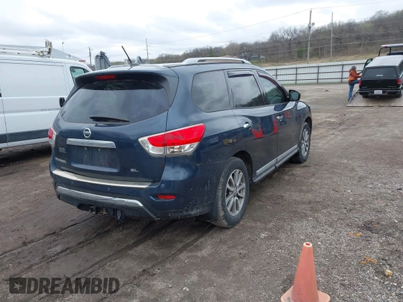 2015 Nissan Pathfinder SL with VIN 5N1AR2MN5FC622513, listed as a IAAI auction lot 41953545 with 183,339 mi miles and . Bid and sale history available at DreamBid. Image 4.
