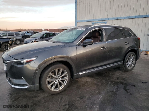 2017 Mazda CX-9 Signature with VIN JM3TCBEYXH0135049, listed as a Copart auction lot 43063625 with 111,399 mi miles and Clean Title. Bid and sale history available at carsss.com. Image 1.