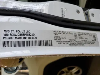 2023 Jeep Compass Latitude z VIN 3C4NJDBN8PT552894, wystawiony jako Copart lot #60174955 z przebiegiem 49 356 mil mil oraz Szkoda całkowita • Salvage title. Historia ofert i sprzedaży dostępna na DreamBid. Obrazek 13.