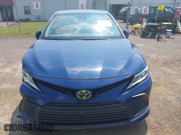 2023 Toyota Camry LE z VIN 4T1R11AK9PU180068, wystawiony jako IAAI lot #42483656 z przebiegiem 59 312 mil mil oraz . Historia ofert i sprzedaży dostępna na DreamBid. Obrazek 12.