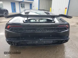 2019 Lamborghini Huracan z VIN ZHWUC1ZF0KLA11341, wystawiony jako Copart lot #54303435 z przebiegiem Nie podano mil oraz Szkody całkowita. Historia ofert i sprzedaży dostępna na DreamBid. Obrazek 6.