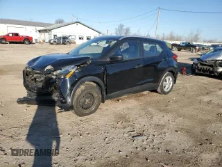 2019 Nissan Kicks S with VIN 3N1CP5CU8KL519312, listed as a Copart auction lot 48526395 with 43,707 mi miles and Salvage Title. Bid and sale history available at carsss.com. Image 1.