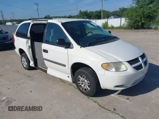 2005 Dodge Caravan SE z VIN 1D4GP24R85B272194, wystawiony jako IAAI lot #42555446 z przebiegiem 93 402 mil mil oraz . Historia ofert i sprzedaży dostępna na DreamBid. Obrazek 1.