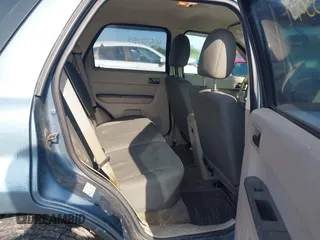 2011 Ford Escape XLS with VIN 1FMCU0C78BKA78085, listed as a IAAI auction lot 42556934 with 118,017 mi miles and . Bid and sale history available at DreamBid. Image 8.