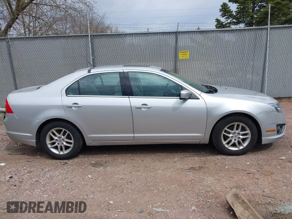 2010 Ford Fusion SE with VIN 3FAHP0HA2AR381532, listed as a IAAI auction lot 42112479 with 117,156 mi miles and . Bid and sale history available at DreamBid. Image 13.