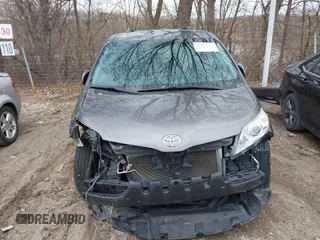 2015 Toyota Sienna Ltd with VIN 5TDDK3DCXFS100341, listed as a IAAI auction lot 41245558 with 114,854 mi miles. Bid and sale history available at carsss.com. Image 17.