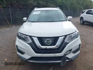 2017 Nissan Rogue SV with VIN KNMAT2MV9HP604372, listed as a IAAI auction lot 40372180 with 96,924 mi miles. Bid and sale history available at carsss.com. Image 13.