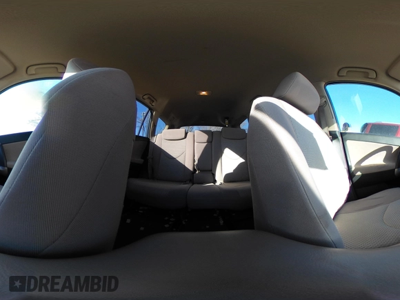 2006 Toyota RAV4 with VIN JTMBD33V565031424, listed as a IAAI auction lot 41457049 with 207,715 mi miles. Bid and sale history available at carsss.com. Image 18.