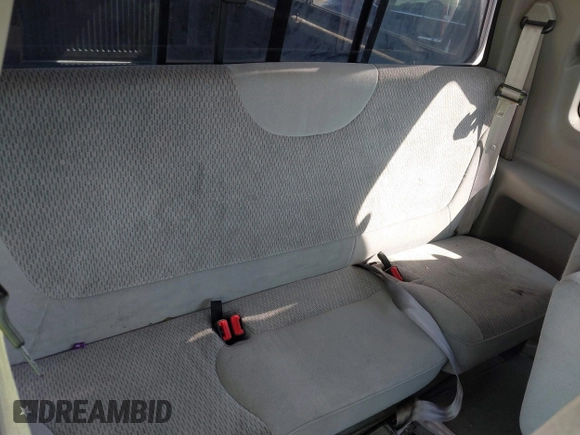 1998 Ford F-150 XL with VIN 1FTZX072XWKA12003, listed as a IAAI auction lot 41765328 with 119,445 mi miles and . Bid and sale history available at DreamBid. Image 8.