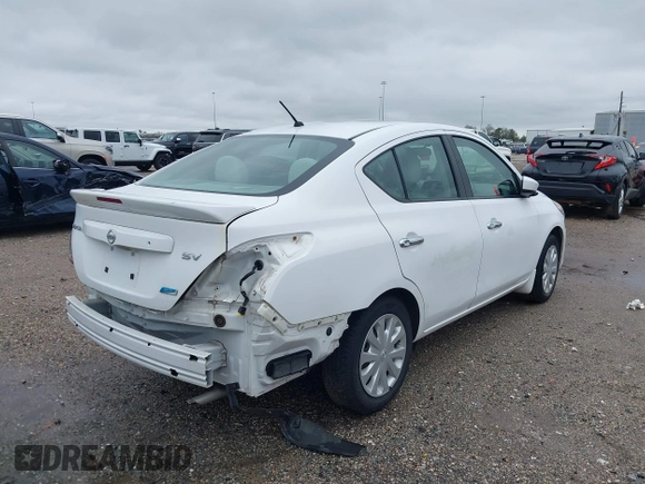 2015 Nissan Versa SV with VIN 3N1CN7AP3FL950323, listed as a IAAI auction lot 41522402 with 23,579 mi miles. Bid and sale history available at carsss.com. Image 4.