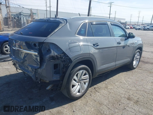 2021 Volkswagen Atlas SE with VIN 1V2WE2CA9MC234751, listed as a IAAI auction lot 41979424 with 30,132 mi miles and . Bid and sale history available at DreamBid. Image 4.