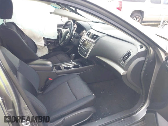 2016 Nissan Altima SR with VIN 1N4AL3AP2GC220196, listed as a IAAI auction lot 42362704 with 104,939 mi miles and . Bid and sale history available at DreamBid. Image 5.