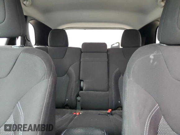 2019 Jeep Cherokee Latitude with VIN 1C4PJMCX3KD127526, listed as a Copart auction lot 85462954 with 132,879 mi miles and Salvage Title. Bid and sale history available at carsss.com. Image 10.
