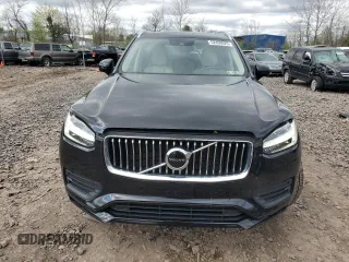 2020 Volvo XC90 Momentum with VIN YV4102PK4L1571266, listed as a Copart auction lot 52499025 with 57,210 mi miles and Salvage Title. Bid and sale history available at DreamBid. Image 5.