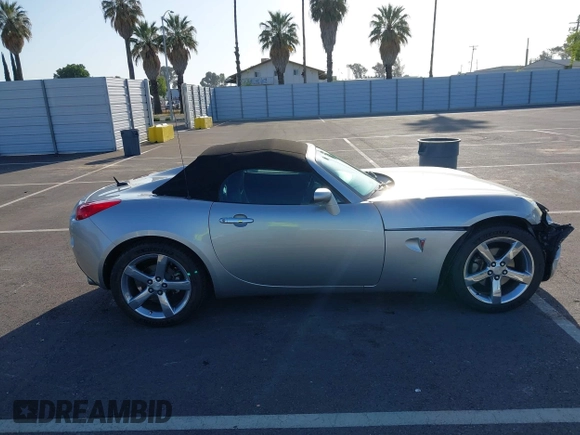 2007 Pontiac Solstice z VIN 1G2MB35B07Y122333, wystawiony jako IAAI lot #42173214 z przebiegiem 201 764 mil mil oraz . Historia ofert i sprzedaży dostępna na DreamBid. Obrazek 13.