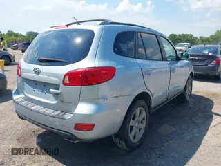 2007 Hyundai Santa Fe SE with VIN 5NMSH13E77H024627, listed as a IAAI auction lot 42684627 with 294,784 mi miles and . Bid and sale history available at DreamBid. Image 4.