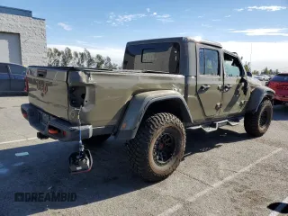 2020 Jeep Gladiator Mojave z VIN 1C6JJTEG9LL208784, wystawiony jako Copart lot #88921805 z przebiegiem 50 202 mil mil oraz Szkoda całkowita • Salvage title. Historia ofert i sprzedaży dostępna na DreamBid. Obrazek 3.