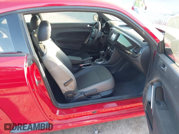 2015 Volkswagen Beetle Fleet Edition with VIN 3VWF17AT9FM627923, listed as a IAAI auction lot 41814791 with 94,647 mi miles and . Bid and sale history available at DreamBid. Image 5.