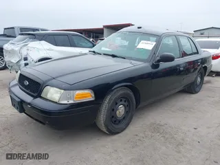 2011 Ford Police Interceptor with VIN 2FABP7BV1BX180282, listed as a IAAI auction lot 41568934 with 105,383 mi miles. Bid and sale history available at carsss.com. Image 18.