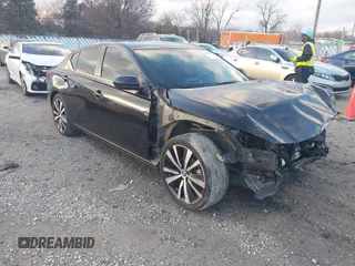 2020 Nissan Altima SR with VIN 1N4BL4CV0LC160760, listed as a IAAI auction lot 41108442 with 71,578 mi miles and . Bid and sale history available at carsss.com. Image 1.