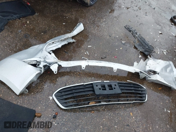2014 Toyota Avalon Limited with VIN 4T1BK1EB0EU114756, listed as a IAAI auction lot 41896015 with Not Provided miles and . Bid and sale history available at DreamBid. Image 12.