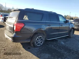 2023 Ford Expedition Max XLT with VIN 1FMJK1J87PEA51321, listed as a Copart auction lot 47308885 with 10,310 mi miles and Clean Title. Bid and sale history available at DreamBid. Image 3.