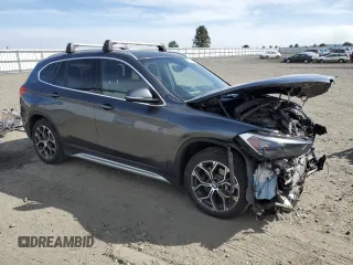2021 BMW X1 xDrive28i with VIN WBXJG9C09M5U35384, listed as a Copart auction lot 53381575 with 46,736 mi miles and Salvage Title. Bid and sale history available at carsss.com. Image 4.