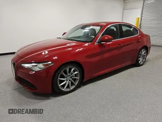 2018 Alfa Romeo Giulia z VIN ZARFAEBN5J7591566, wystawiony jako Copart lot #53238605 z przebiegiem 36 113 mil mil oraz Tytuł czysty. Historia ofert i sprzedaży dostępna na DreamBid. Obrazek 1.