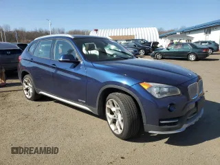 2015 BMW X1 xDrive28i with VIN WBAVL1C59FVY31984, listed as a Copart auction lot 49105155 with 135,940 mi miles and Clean Title. Bid and sale history available at carsss.com. Image 4.