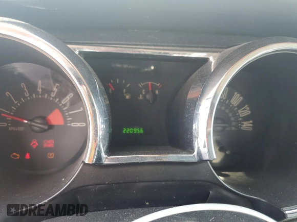 2008 Ford Mustang GT Deluxe with VIN 1ZVHT82H185202918, listed as a Copart auction lot 61624935 with 220,956 mi miles and Clean title. Bid and sale history available at DreamBid. Image 9.